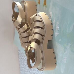 DOLCE VITA LAS TONAL Chunky Fisherman Sandals  Tan Cage Style Sz 6 Leather
